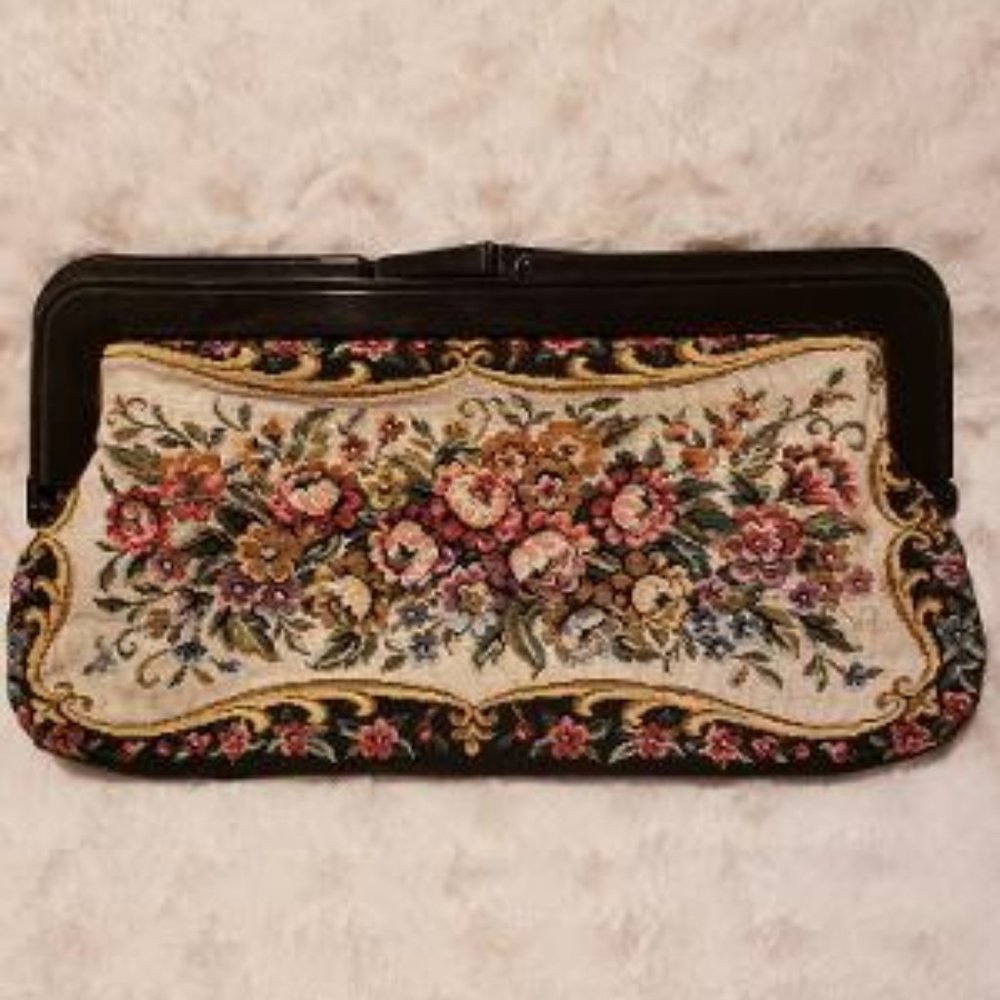 Switke needlepoint clutch